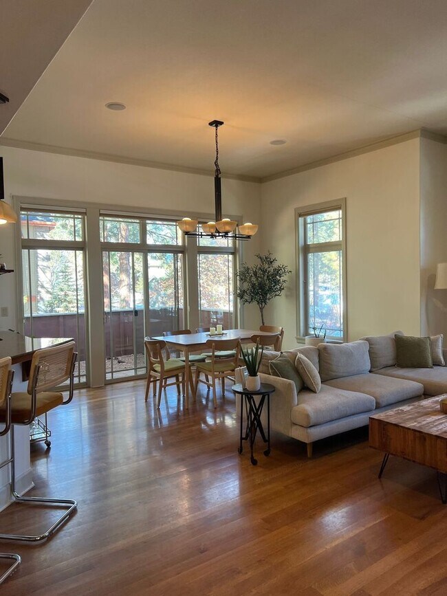 Building Photo - Beautiful NWX Home!