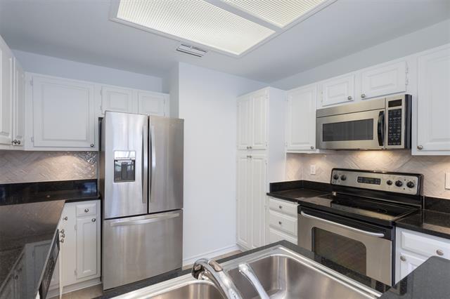 Building Photo - 12680 Hillcrest Rd