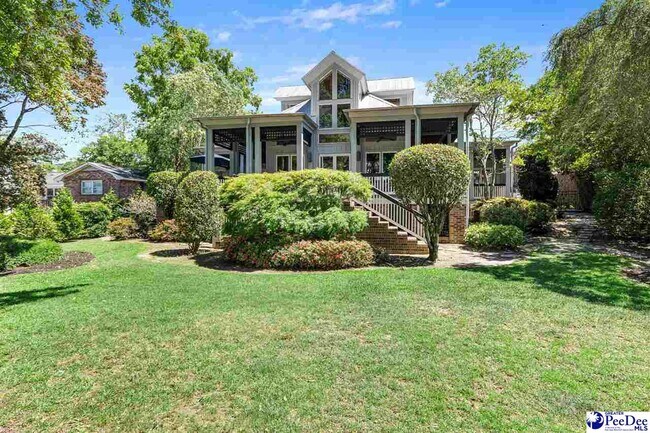 Building Photo - 3241 Lakeshore Dr