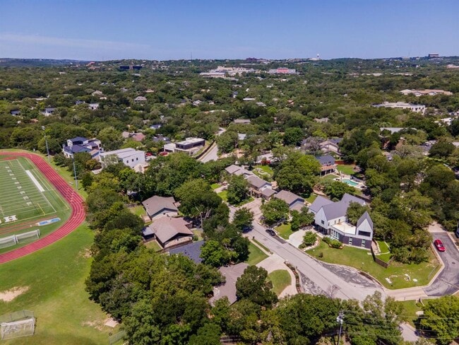 Building Photo - 3303 Sanderling Trail