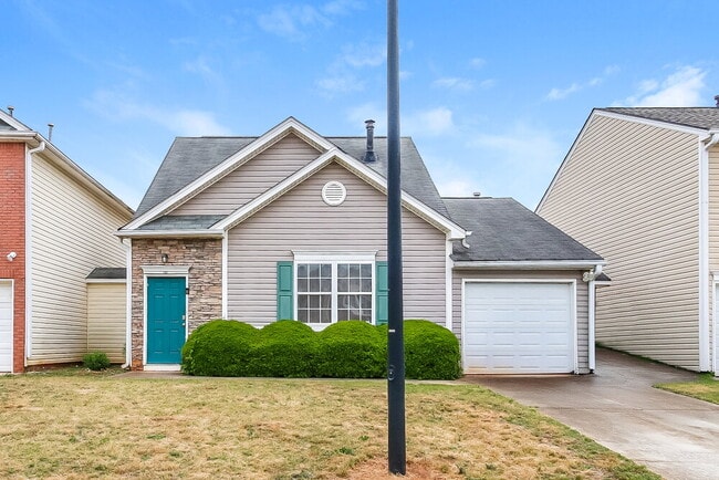 Building Photo - 145 Meadowridge Dr
