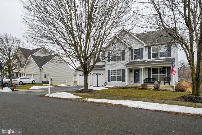 Building Photo - 10 Nelson Rd