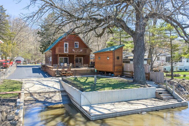 Building Photo - 3341 E 2059th Rd