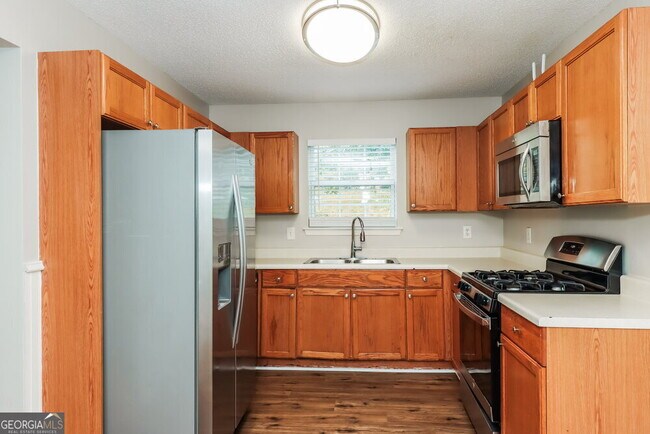 Building Photo - 118 Bainbridge Ct
