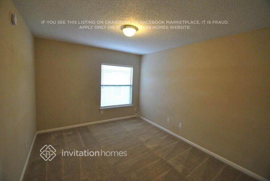 Building Photo - 10890 Birchard Ln