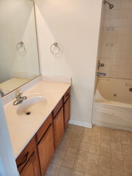 Building Photo - 3874 Austin Park Ln