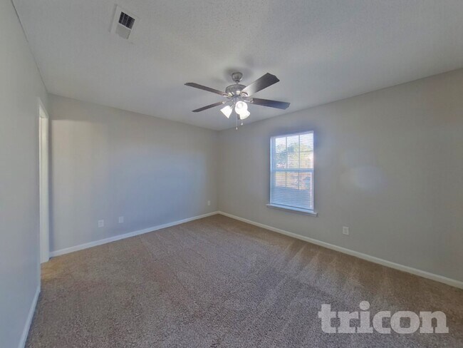 Building Photo - 457 Cape Jasmine Way