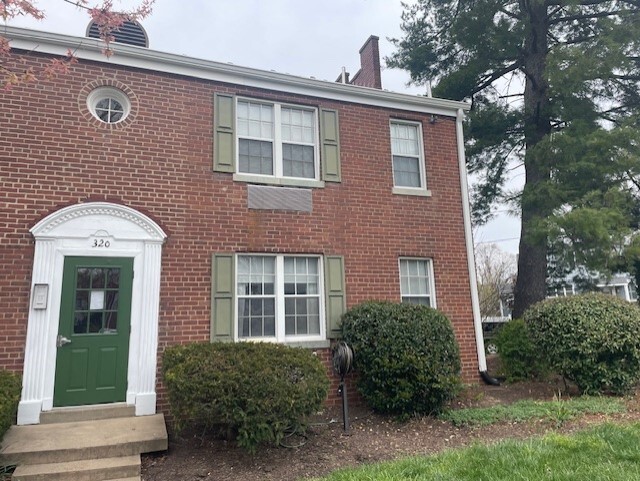 Building Photo - 320 Ashby St