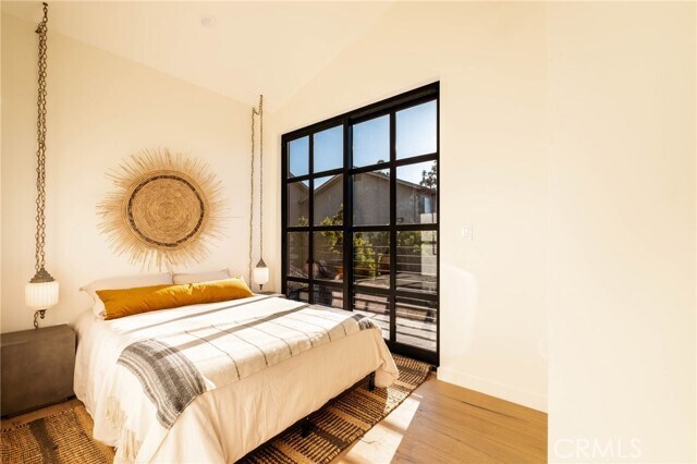 Building Photo - 354 5th