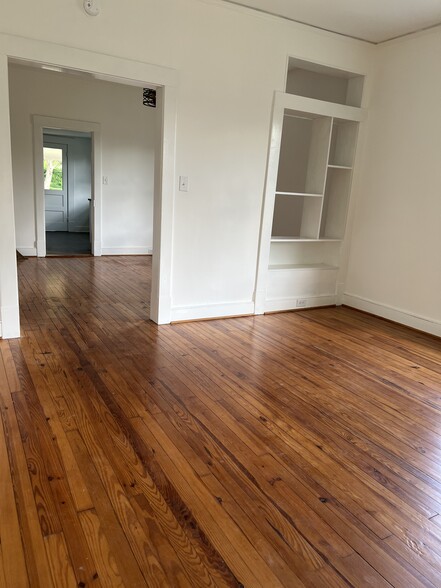 living room/dining room - 719 Altavista Ave