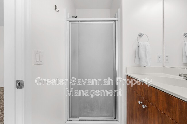 Building Photo - 70 Winter Lake Cir