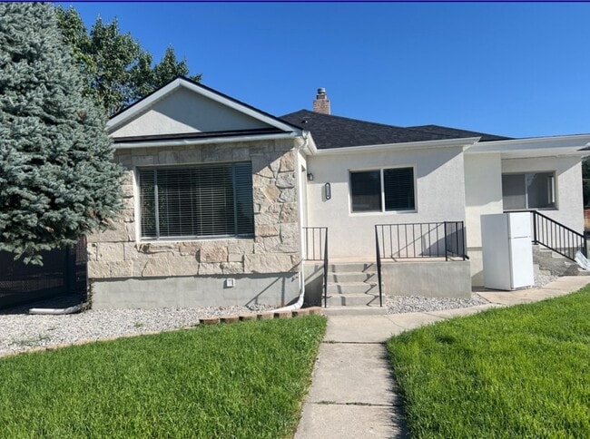 Building Photo - 1214 500 N