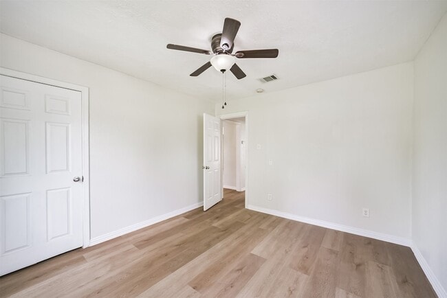 Building Photo - 1510 Tarley St