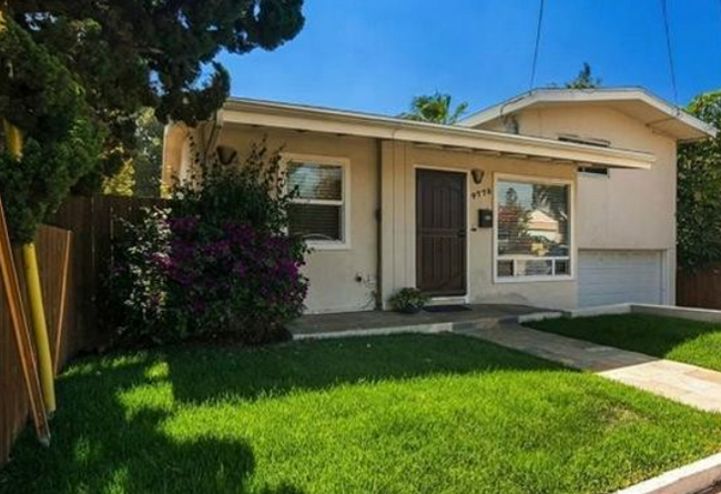 Primary Photo - Room for rent in San Diego home near San D...