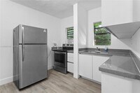 Building Photo - 27 NE 60th Terrace