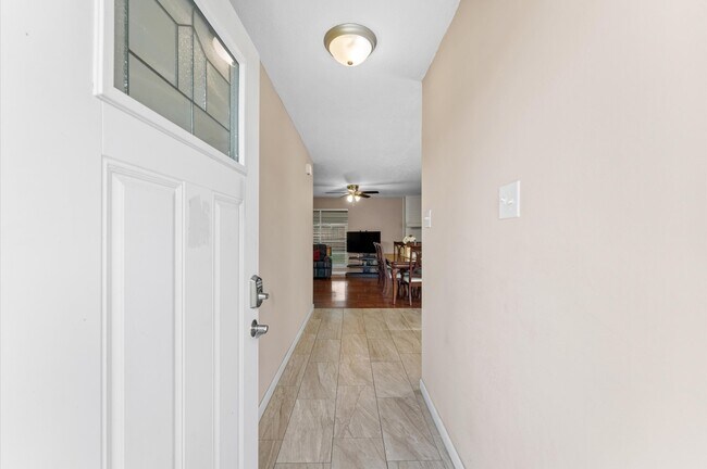 Primary Photo - 5314 Nottingham Dr