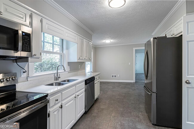 Building Photo - 3165 Henderson Walk
