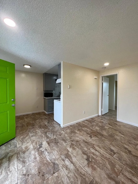 Building Photo - 7428 S Puget Sound Ave