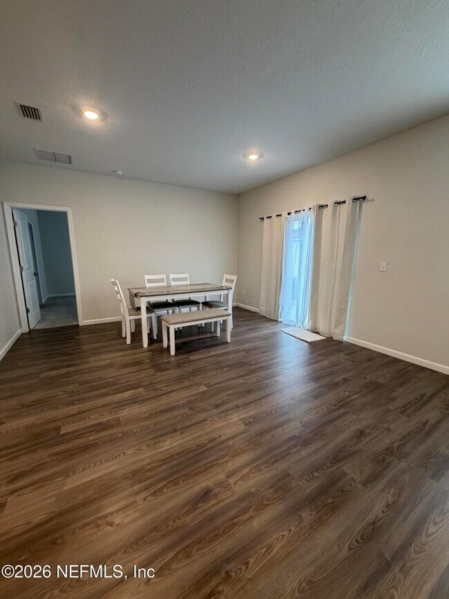 Building Photo - 14635 Macadamia Ln