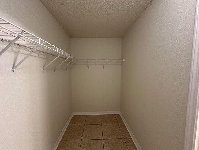 Building Photo - Updated 3 bedroom 2 bath brick home located in the Cottages at Marcus Lake!