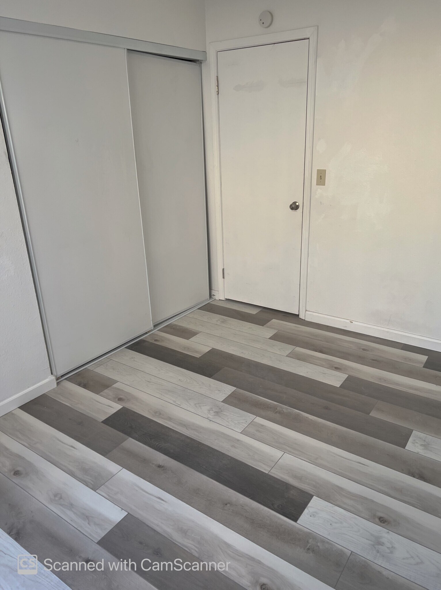 Building Photo - 8142 Scottsdale Dr