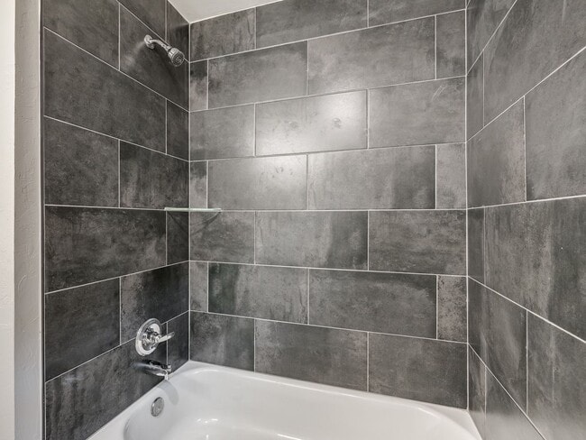 Building Photo - New Home in Azalea Farms!