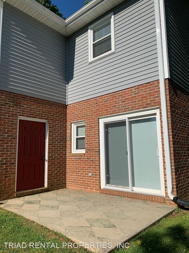 Building Photo - 2 br, 1.5 bath House - 711 DUBLIN ROAD