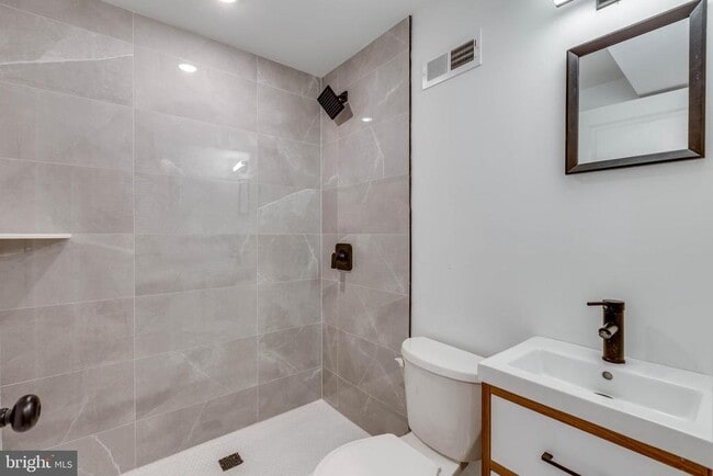 Building Photo - 4220 Baltimore Ave