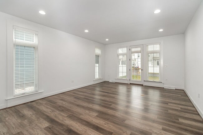 Building Photo - 66 Avery Wy