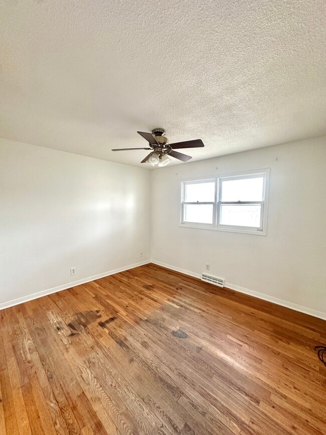 Building Photo - 3100 O Ave NW