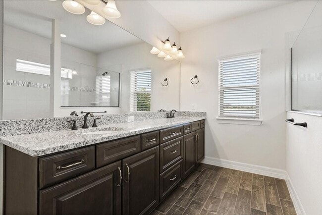 Building Photo - Ruby Lake