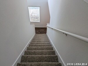 Building Photo - 10520 Rainbow Frst