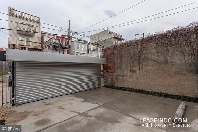 Building Photo - 3467 Holmead Pl NW