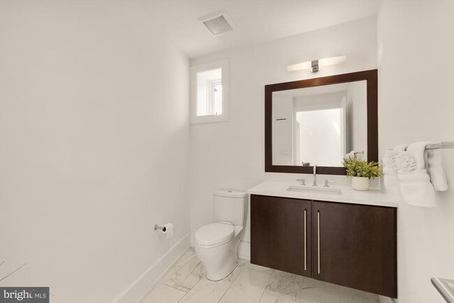 Building Photo - 6309 Bradley Blvd