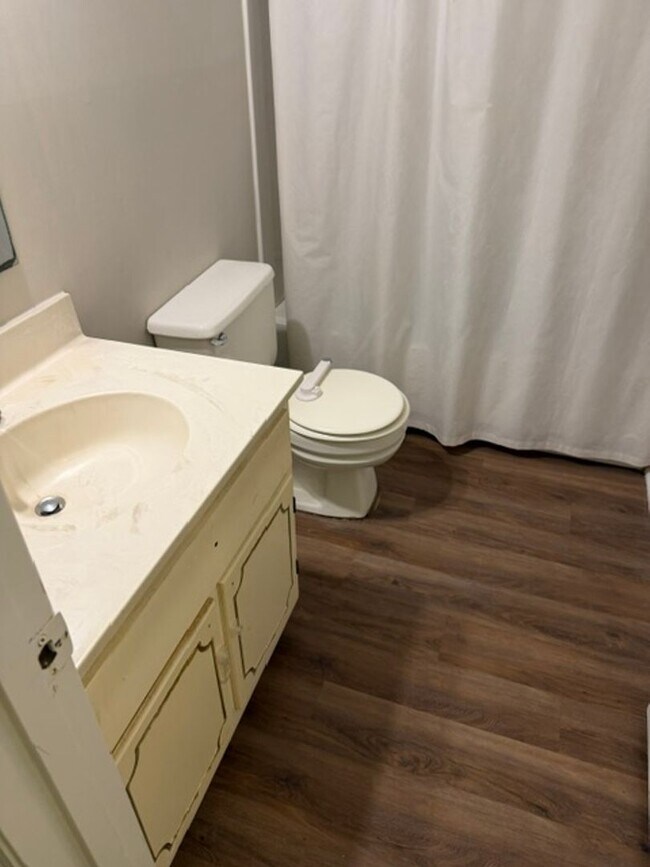 Building Photo - 6702 Woodthrush Dr