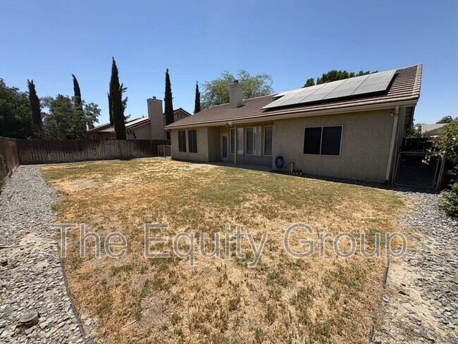 Building Photo - 524 Mallard Ave