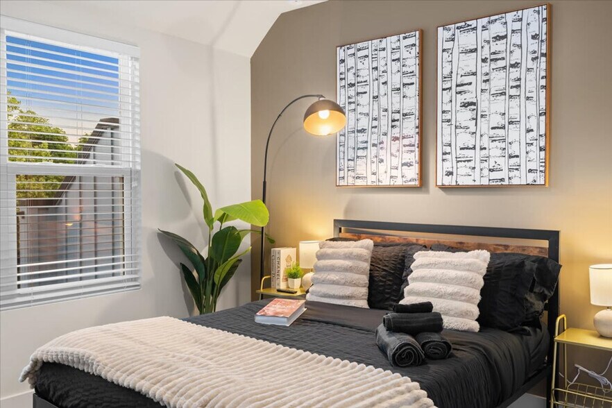 Building Photo - 820 Hamilton St