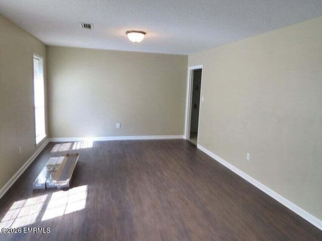 Building Photo - 8410 Cedar Ridge Cir