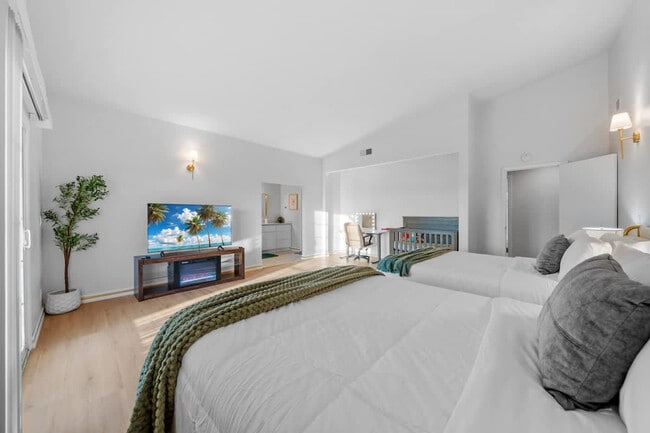 Building Photo - 1853 Penasco Rd