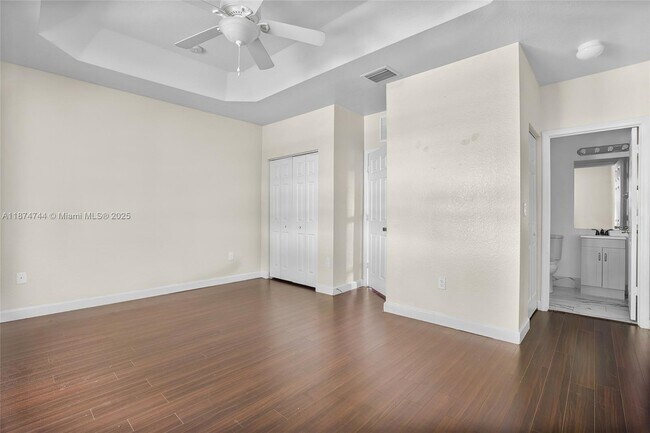 Building Photo - 1490 NE 33rd Ave