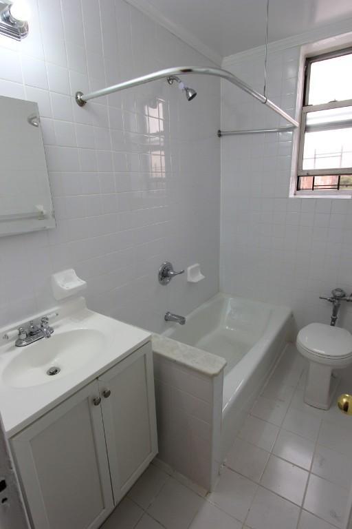 Building Photo - 1 bedroom in Rego Park NY 11374