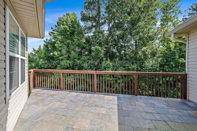 Building Photo - 845 Prairie Ln