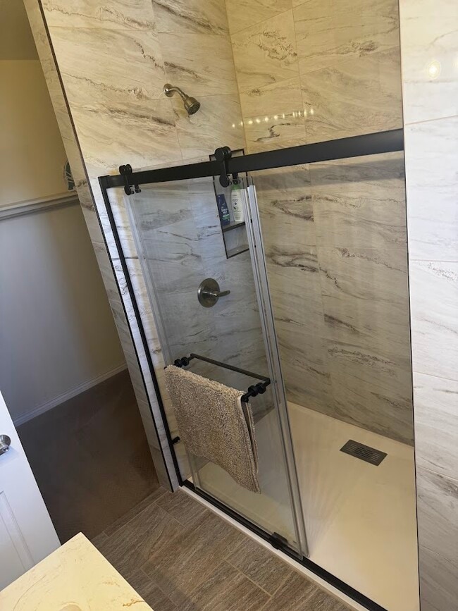 Building Photo - 6544 Range Overlook Heights