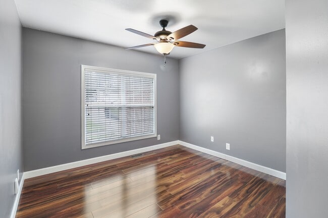 Building Photo - 1841 Darlington Dr