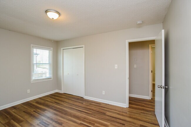 Building Photo - 365 Clover Hitch Dr