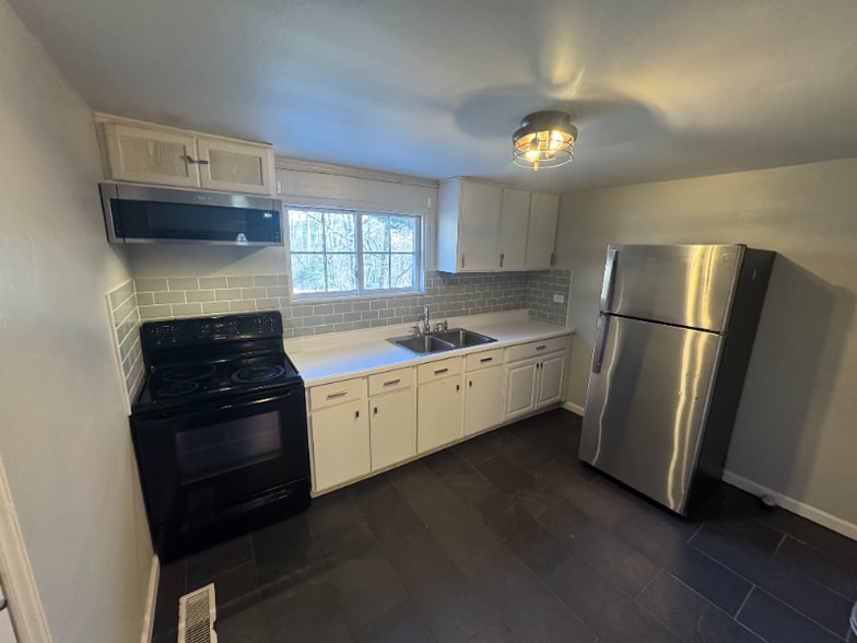 Building Photo - 273 Lincoln Heights Rd