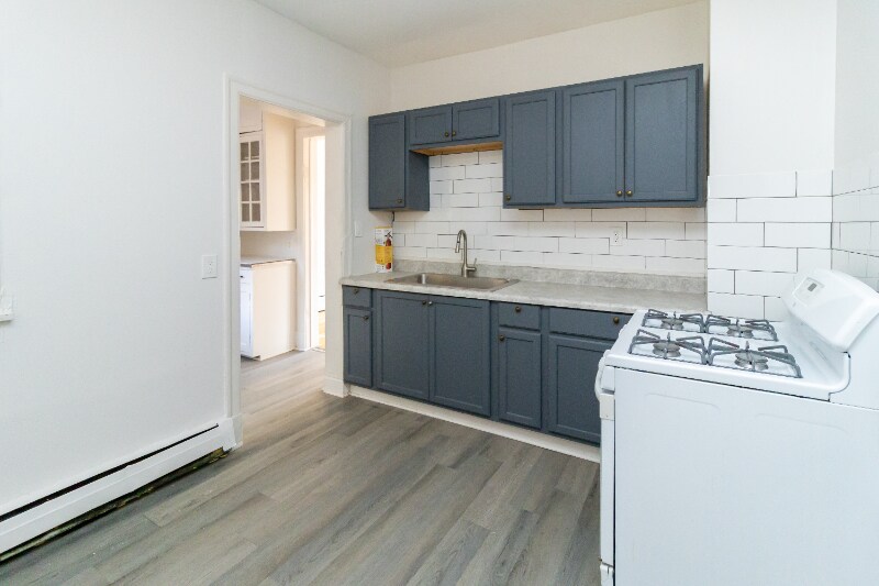 Building Photo - 6830 S Jeffery Blvd