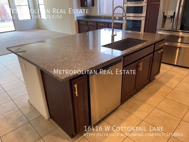 Building Photo - 16416 W Cottontail Ln