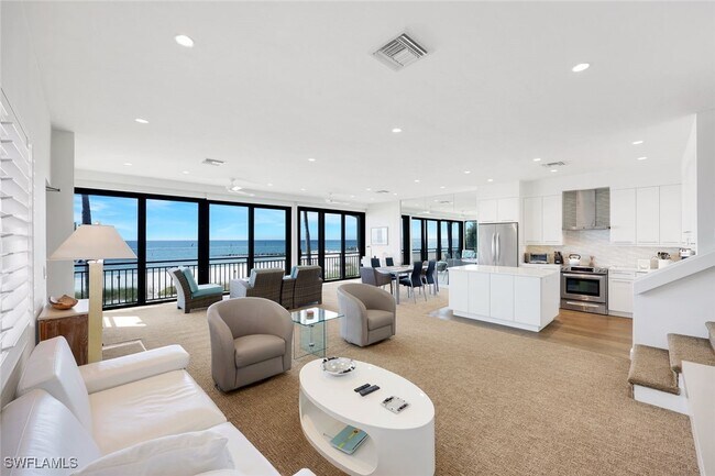 Building Photo - 2211 Gulf Shore Blvd N