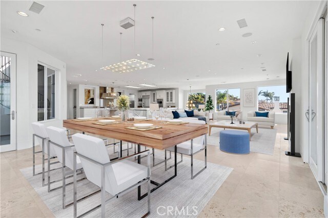 Building Photo - 1371 San Elijo Ave